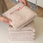 Khăn Tắm, Gội HÀN QUỐC cao cấp Soft Touch Lettering, 100% Cotton Dày Dặn, Bông Mềm Và Thấm Hút Tốt - Ảnh 4